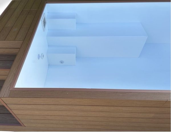 piscine container IONIC en composite banquette